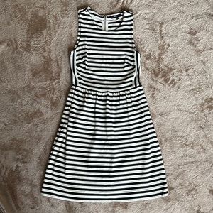 Madewell woman’s striped dress. Size XS